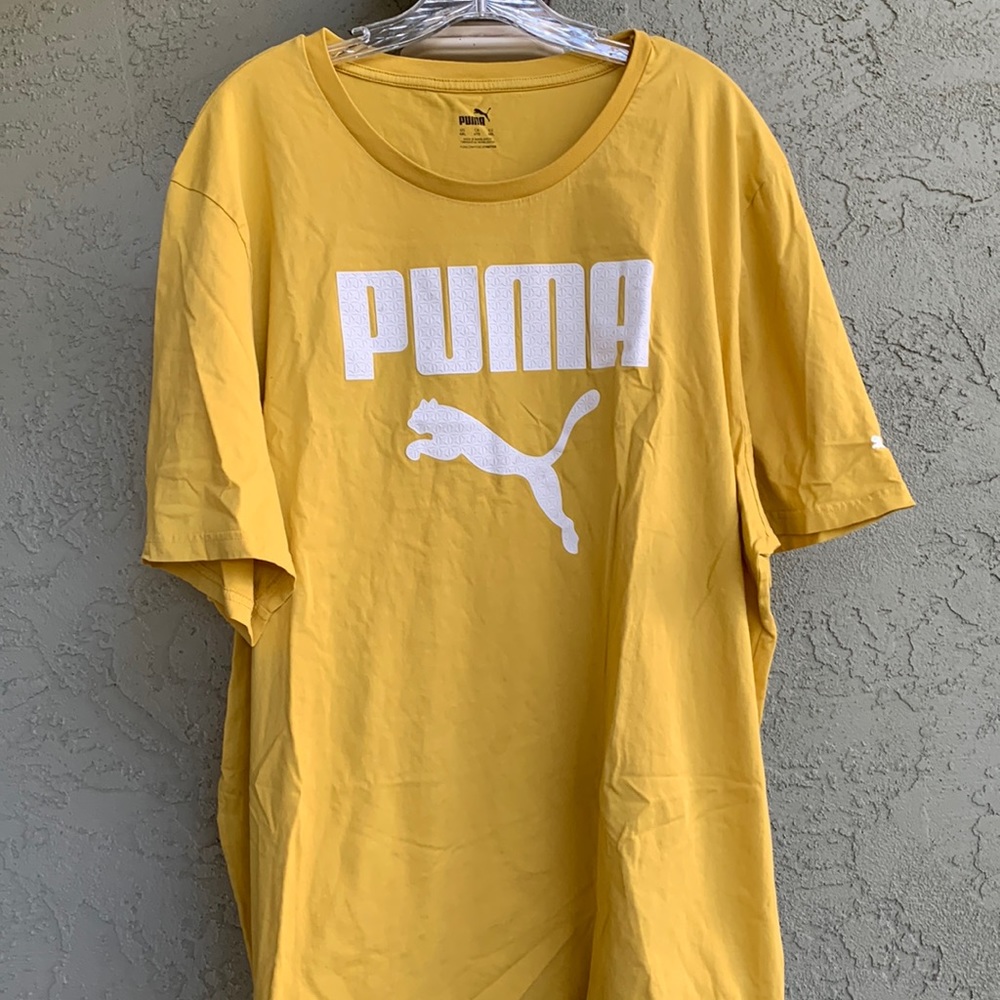 🌸🌸 3/$20 Puma t shirt